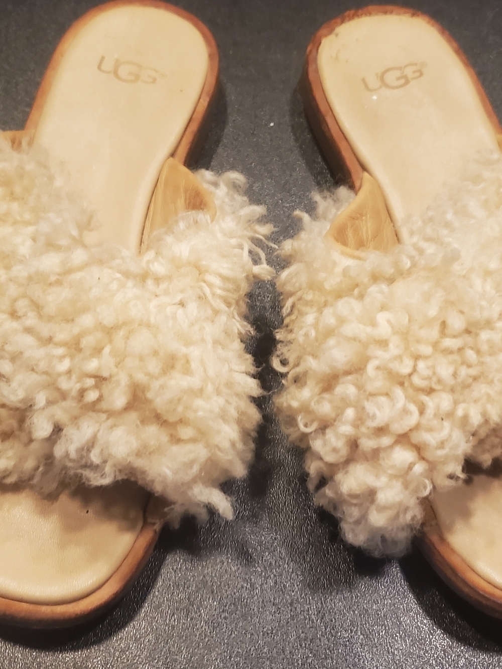 UGG Joni Shearling Sandals Cream Size 5